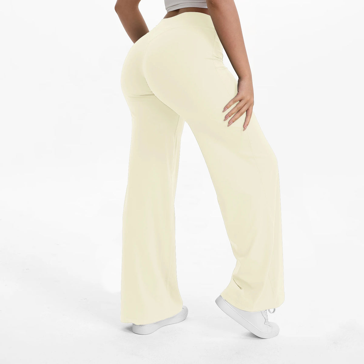 Aria Flared Yoga Pants in Milky White