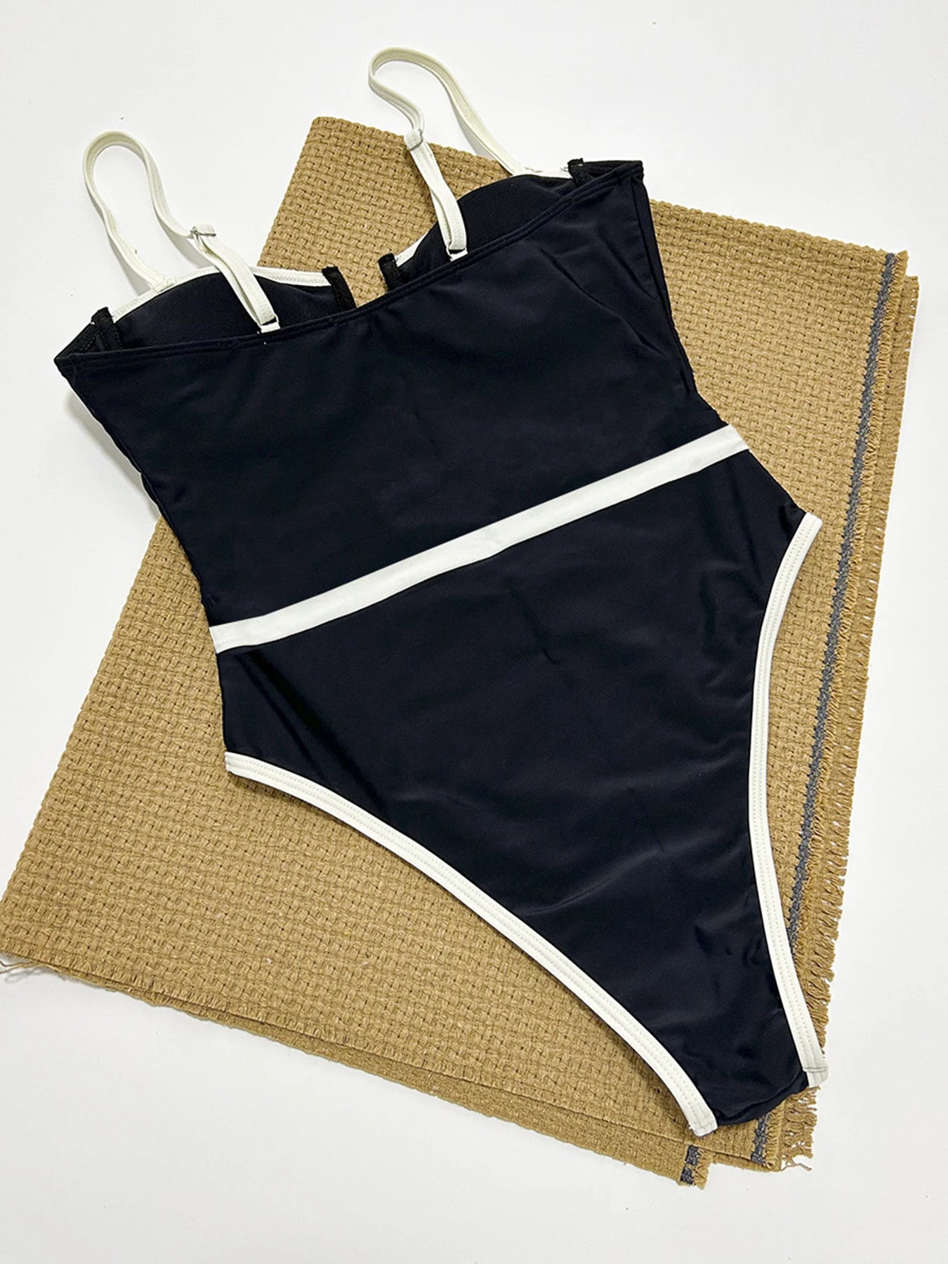 Noir Équilibre One-Piece Swimsuit