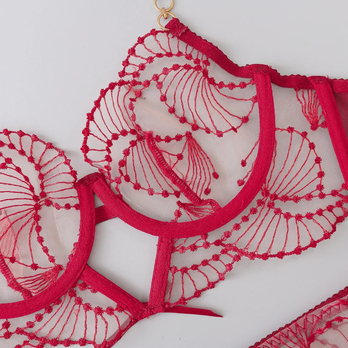 Élysée Lace Suspender Lingerie Set